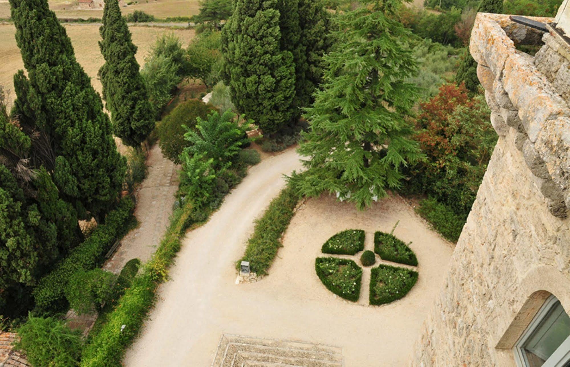 Torre Almonte Aparthotel Todi Buitenkant foto