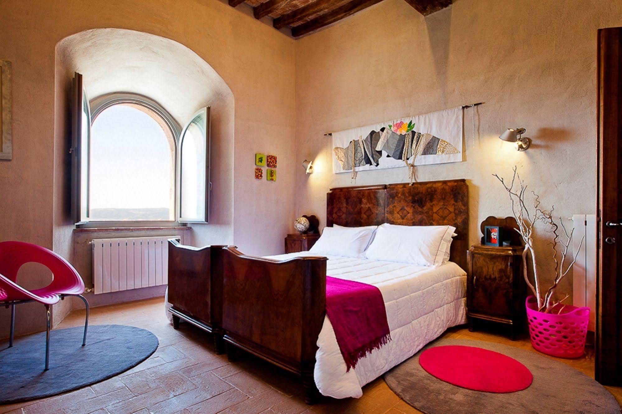 Torre Almonte Aparthotel Todi Buitenkant foto